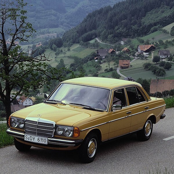 خودرو مرسدس بنز E230 W123 دنده ای سال 1985